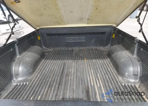 1995 Toyota Pickup 1/2 Ton Short Whlbase Stb z USA, uszkodzony, nr VIN 4TARN81AXSZ319558